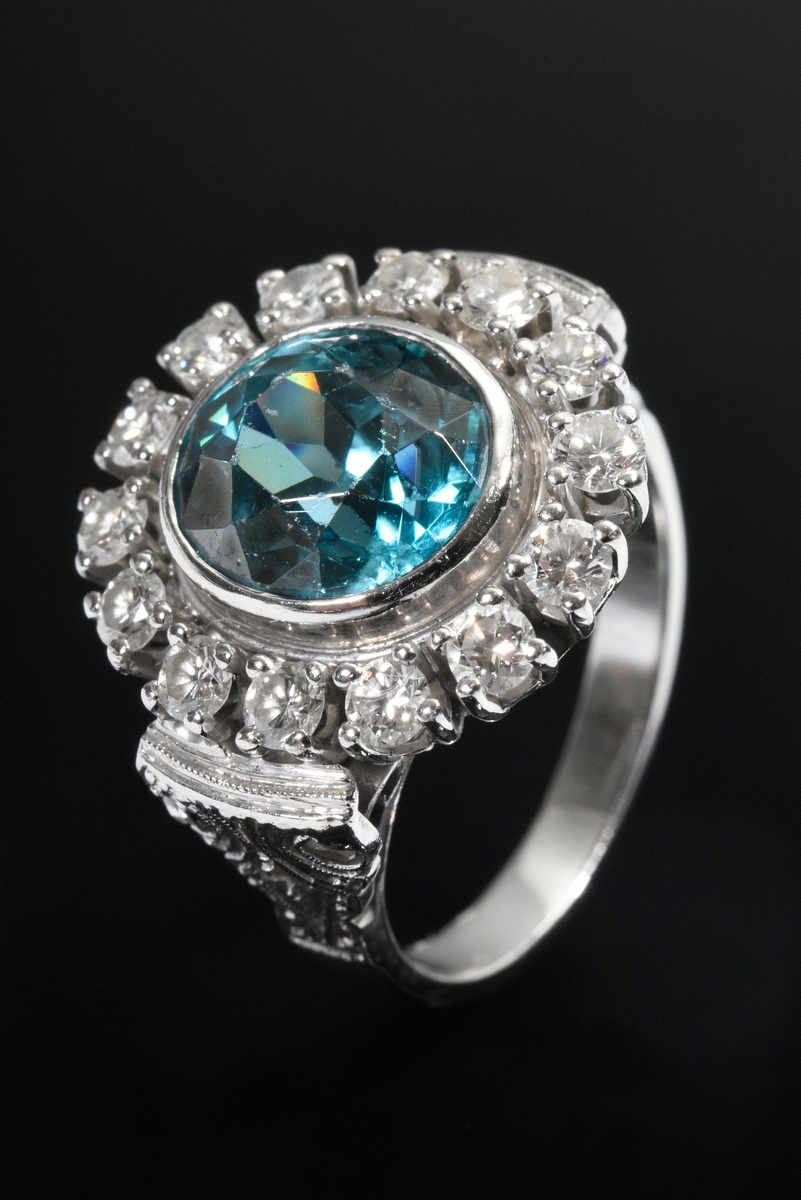 White gold 750 ring with zircon (approx. 3ct) in a brilliant-cut diamond ring (together approx. 0.8