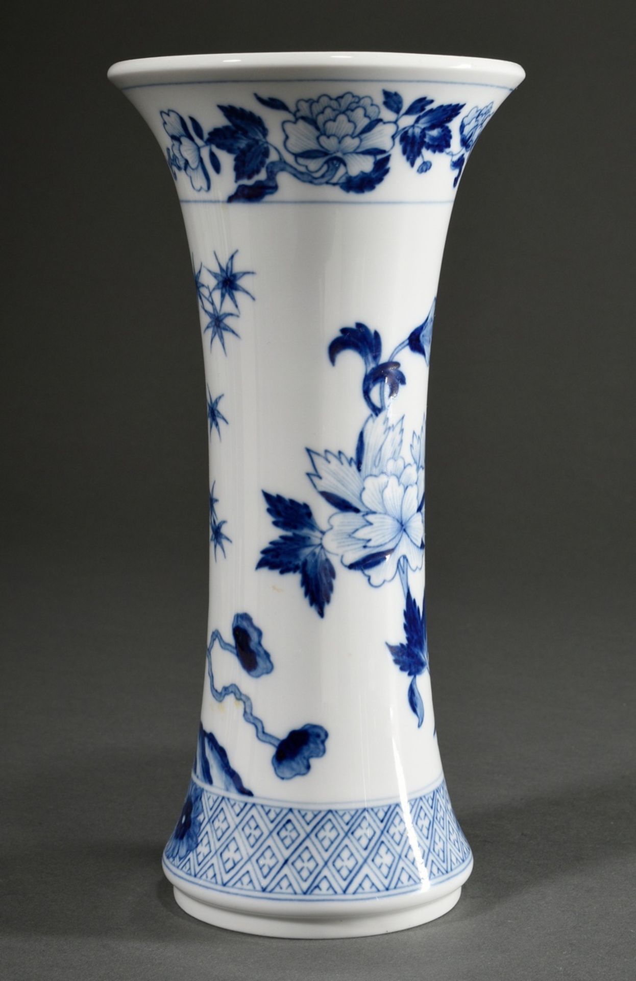Meissen stick vase with blue painting decoration, 2nd half 20th c., h. 25,5cm, 2 grinding marks - Image 2 of 4