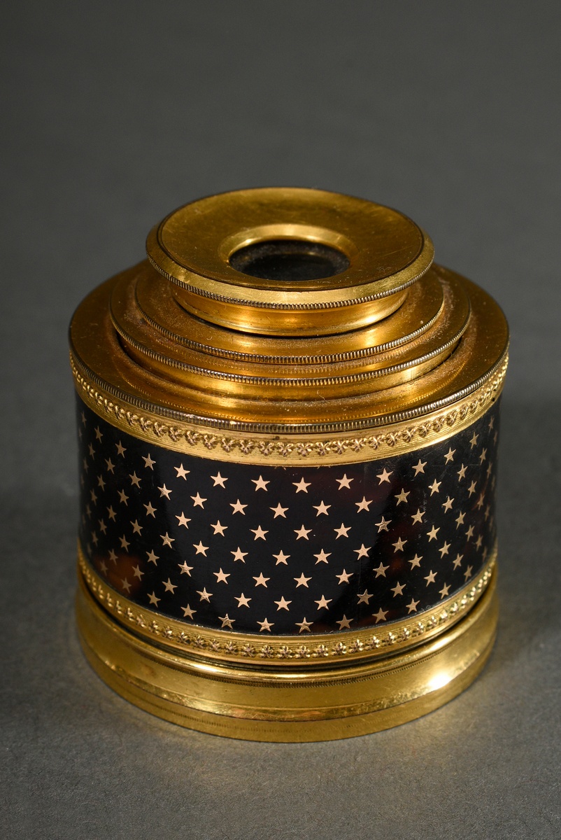 Monocular opera glasses with telescopic extension, gilt brass case with tortoiseshell cover and gol - Image 3 of 4