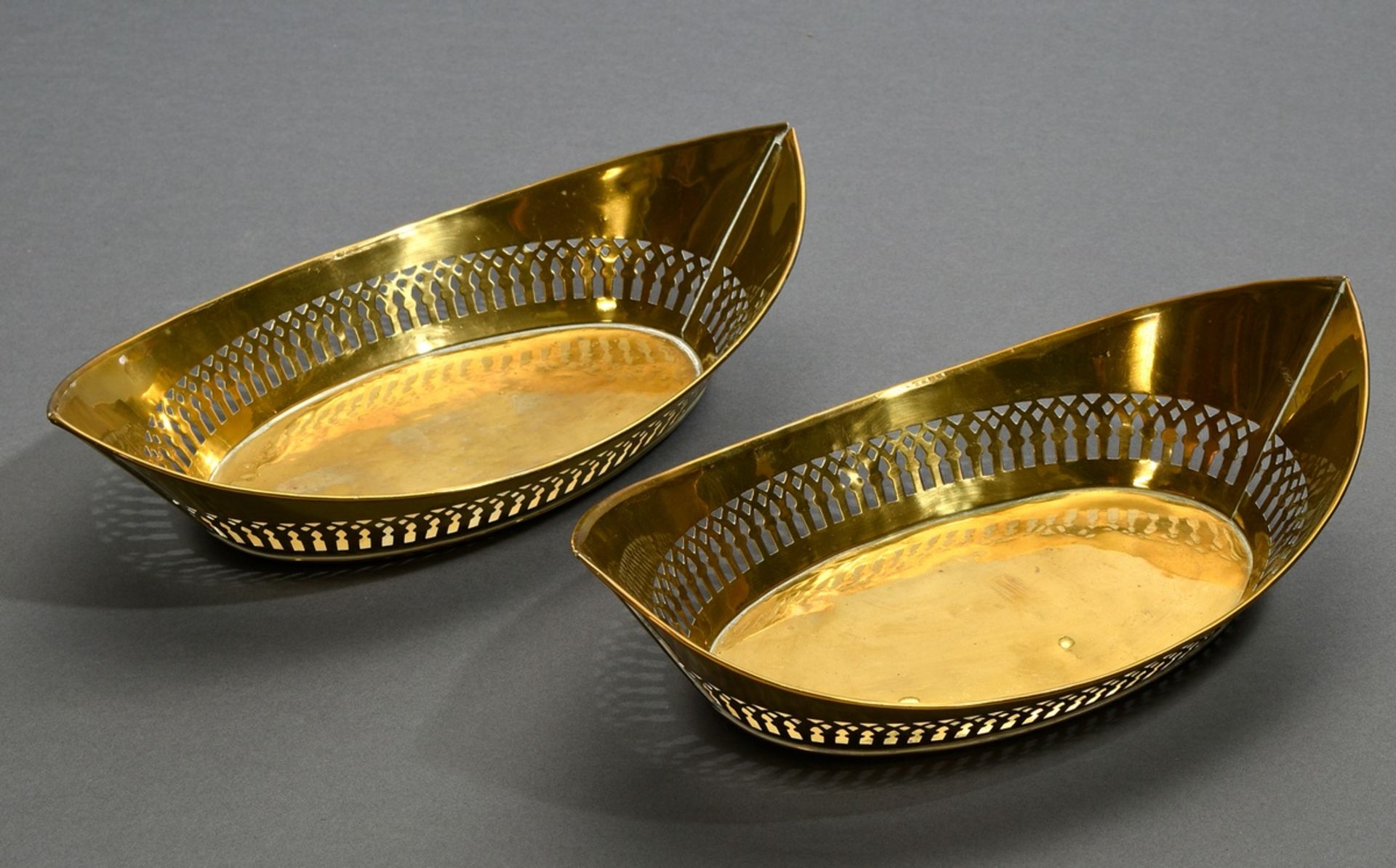 Pair of brass bread baskets in the shape of boats with classic lattice openings, 19th century, 31.5