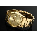 Yellow gold 750 Geneve wristwatch, automatic, line indices and Roman numerals, large second, day of