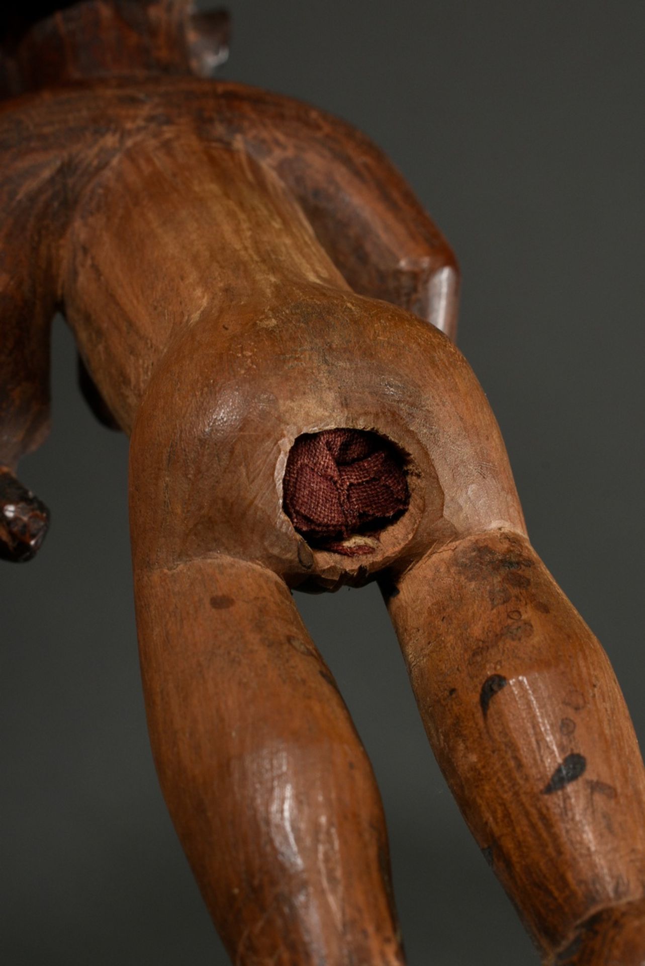 Figur der Bembe im Kingwe Stil (acc. Rahoul Lehuard), Zentral Afrika/ Kongo (DRC), Holz mit Farbres - Bild 5 aus 10