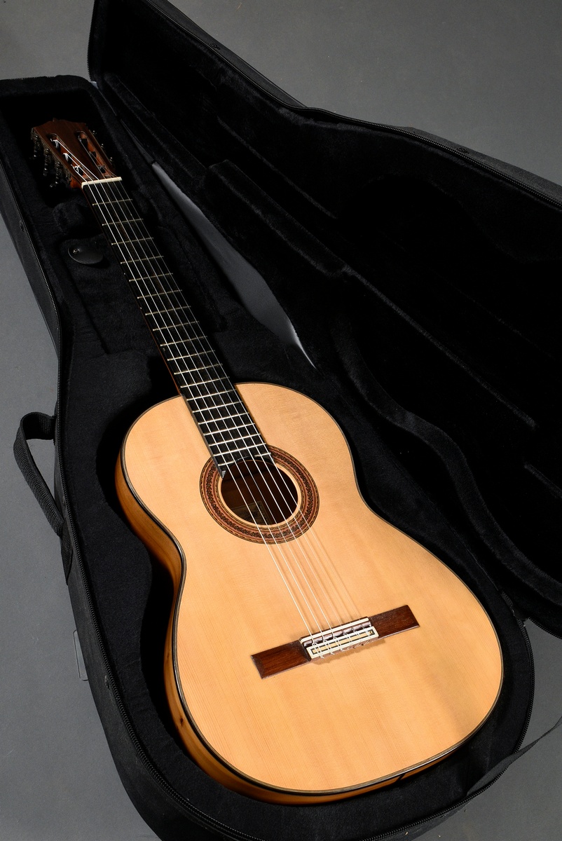 Master guitar model "Sonora" 2018, Michael Wichmann, Hamburg, signed, spruce top, two-piece back ma - Image 18 of 18