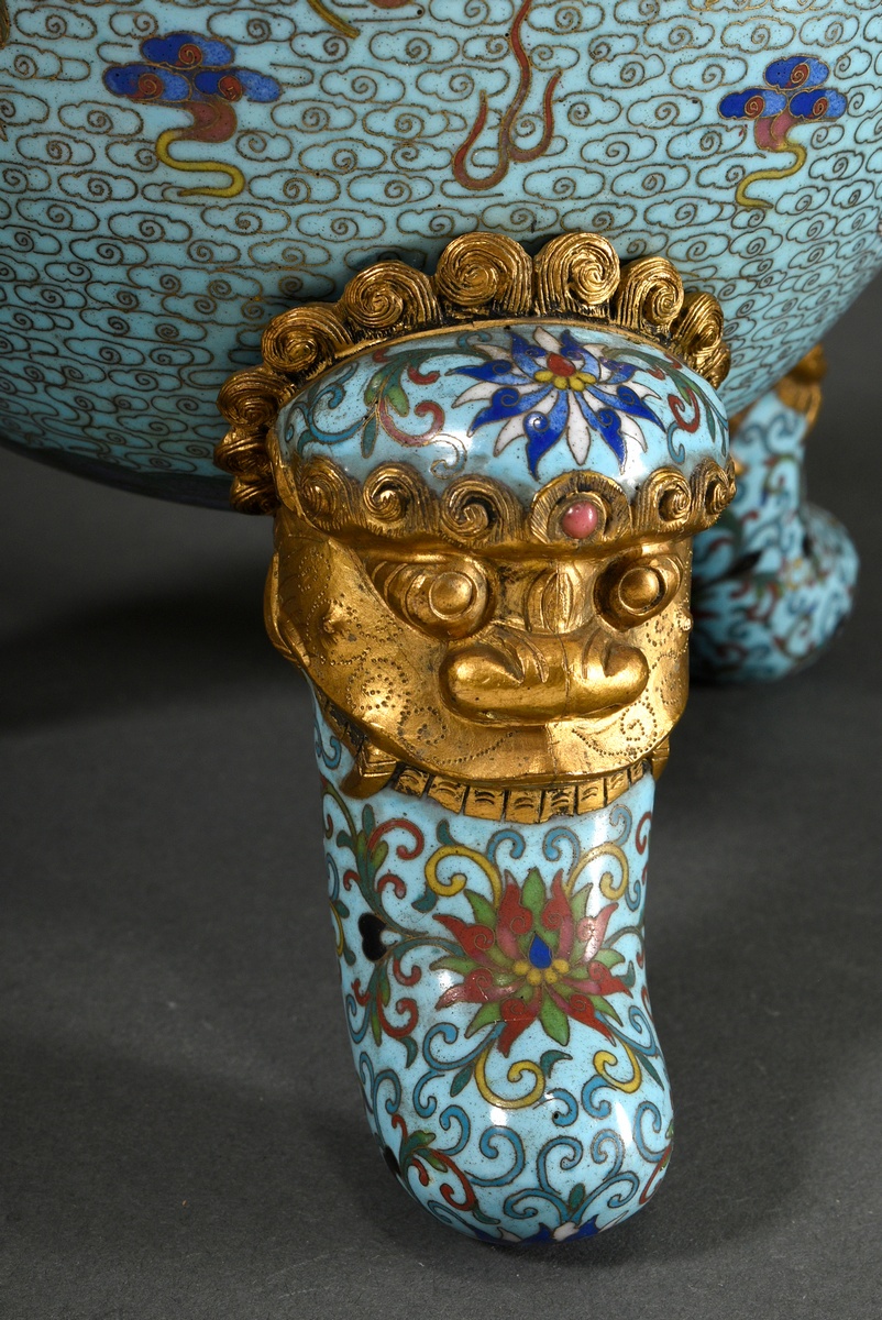 2-Piece altar set with fire-gilt sculptural dragons and mascarons on cloisonné body with dragon dep - Image 5 of 16