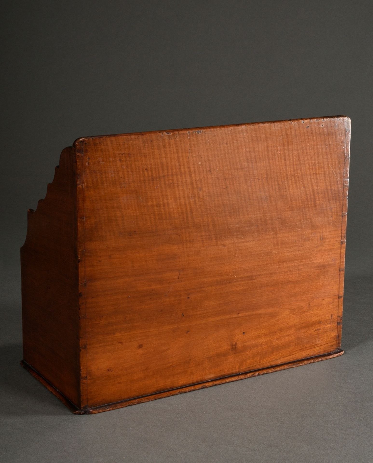 Mahogany letterbox with 10 staggered compartments, England approx. 1900, 26x30x14.7cm - Image 3 of 4