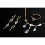 4 Pieces yellow and rose gold 585 jewelry with moonstone cabochons: necklace (small blossom with ky