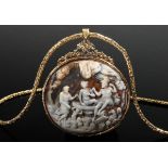 Yellow gold 585 necklace with finely cut horn cameo "mythological scene" in floral setting (37g, 6.