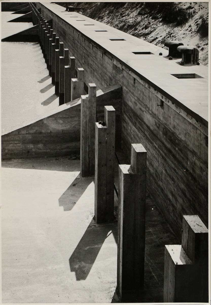 31 Renger-Patzsch, Albert (1897-1966) 'Concrete and bridge construction', photographs, stamped on v - Image 14 of 19