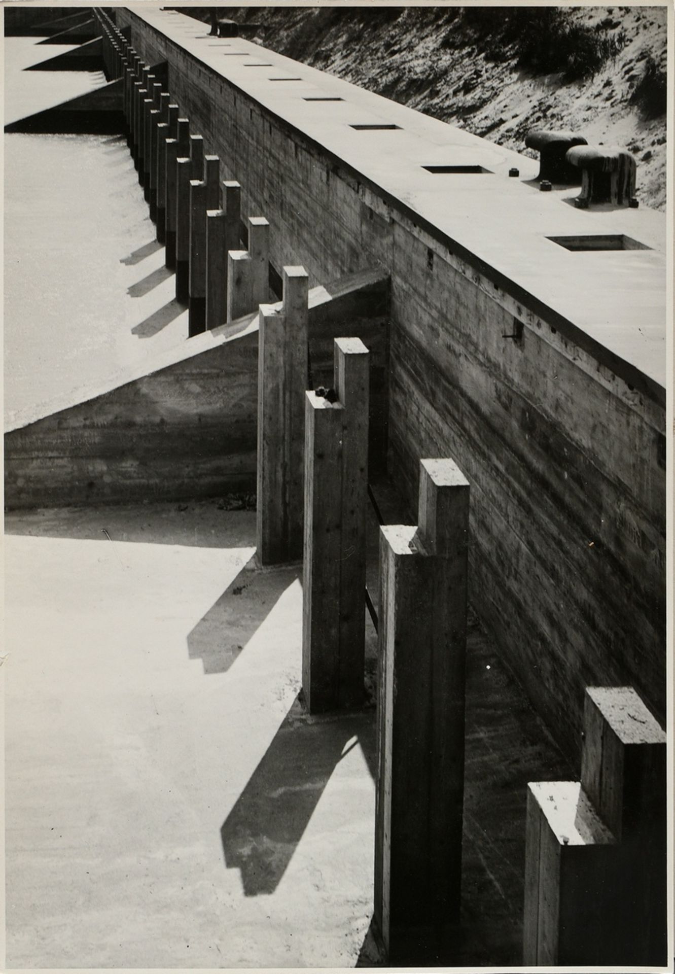 31 Renger-Patzsch, Albert (1897-1966) "Beton- und Brückenbau", Fotografien, verso gestempelt, 14x c - Bild 14 aus 19