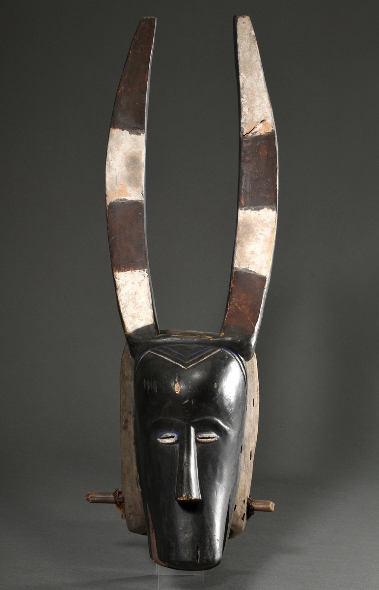 Guro buffalo mask, "Glo" or "Zewe" mask, West Africa/ Ivory Coast, 1st half 20th c., wood, traces o - Image 2 of 14