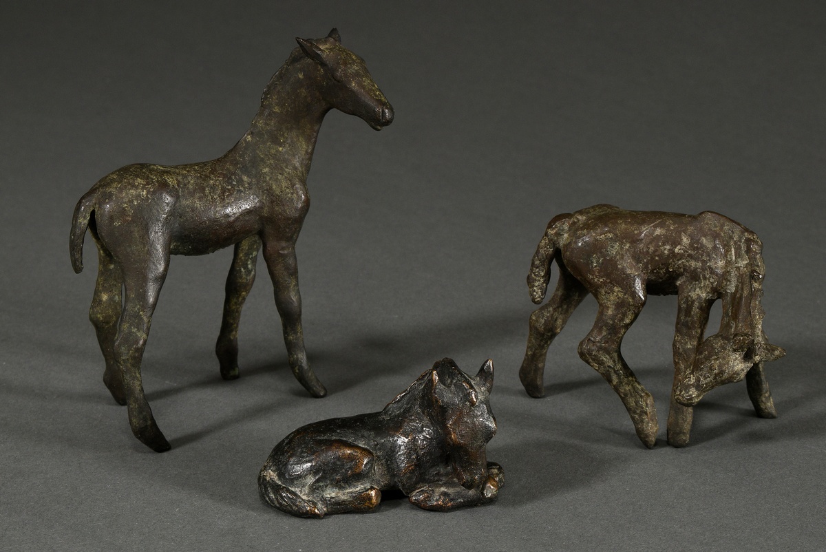 3 Strahlendorff-Eilers, Friderun von (1916-2011) "Foals", patinated bronze, sign. on the base, h. 4 - Image 2 of 4
