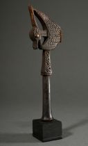 Alter Gong Schlegel der Baule, West Afrika/ Elfenbeinküste, frühes 20.Jh., Holz, Metall und Pflanze