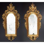 Paar Spiegel Wandblaker mit geschnitzten und vergoldeten Rahmen im Regence Stil, altes Glas, Anfang