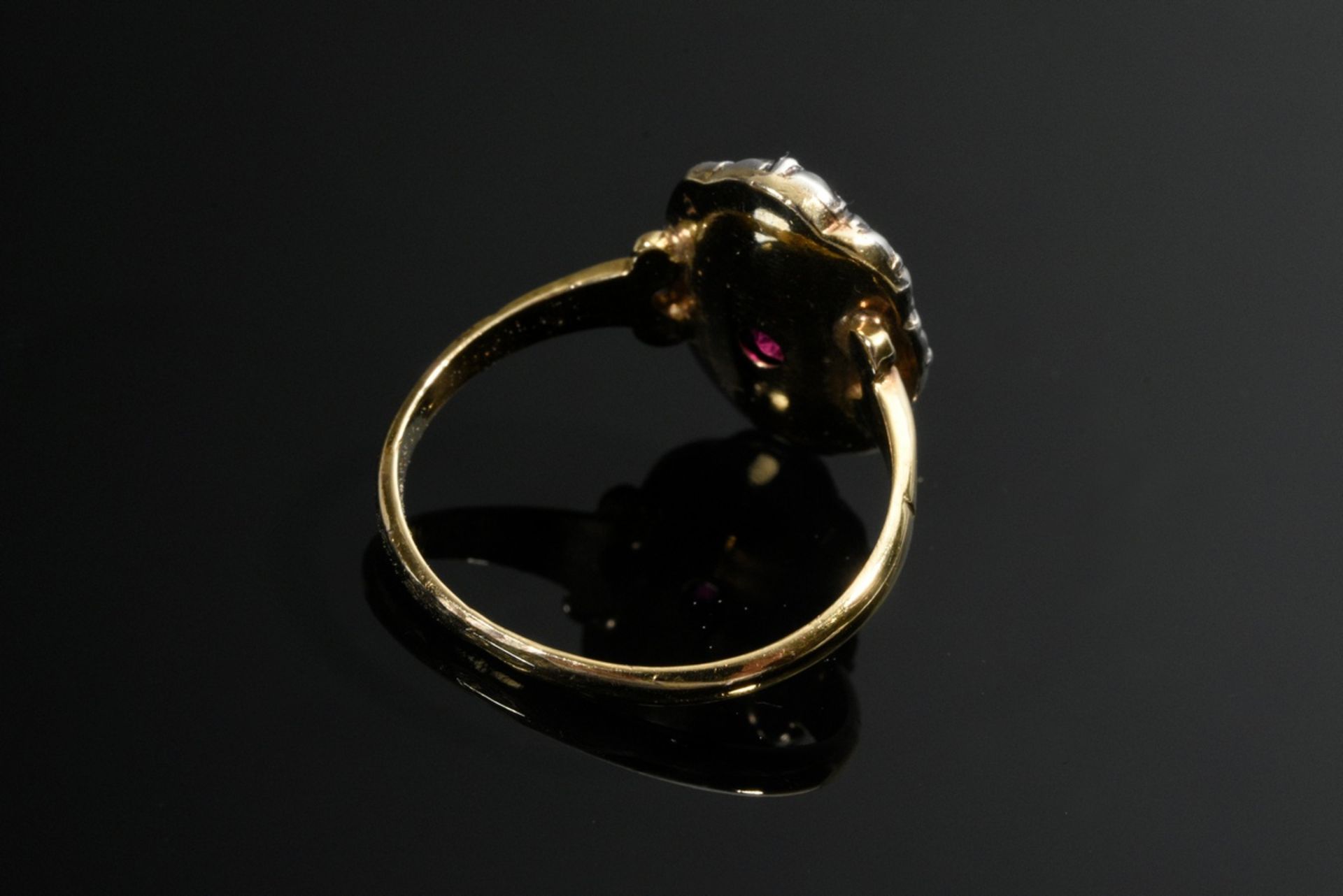 Gelbgold 585 und Silber Biedermeier Ring mit Rubin in Amsterdamer Diamantrosen Kranz (zus. ca. 0.25 - Bild 3 aus 4