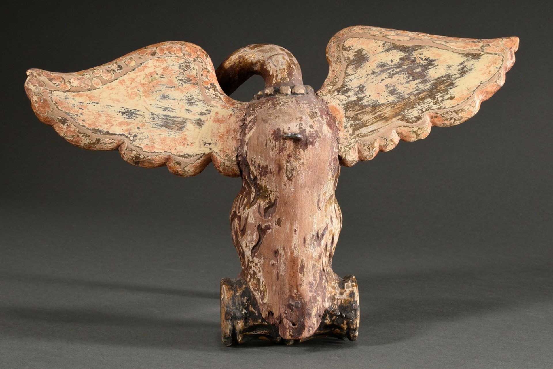 Elegant Empire carving applique ‘Eagle with outstretched wings’, early 19th century, wood with orig - Image 2 of 5
