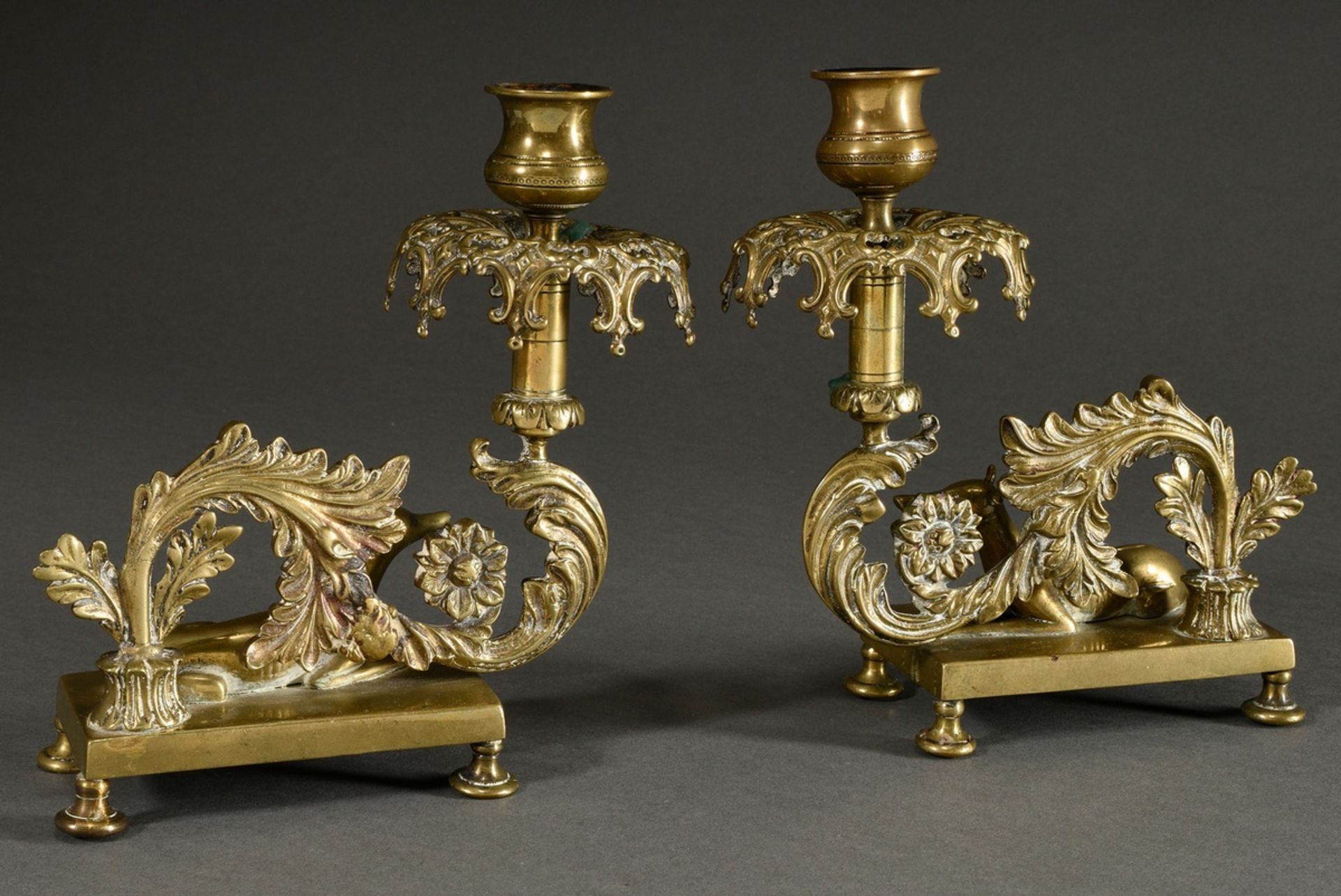 Pair of historicism yellow cast iron candlesticks with sculptural figures ‘Lying greyhounds’ and ve - Image 3 of 7