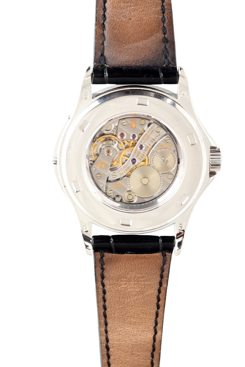 Attractive Patek Philippe "Calatrava Travel Time" wristwatch, Ref. 5134G-001, two time zones, 24-ho - Image 7 of 8