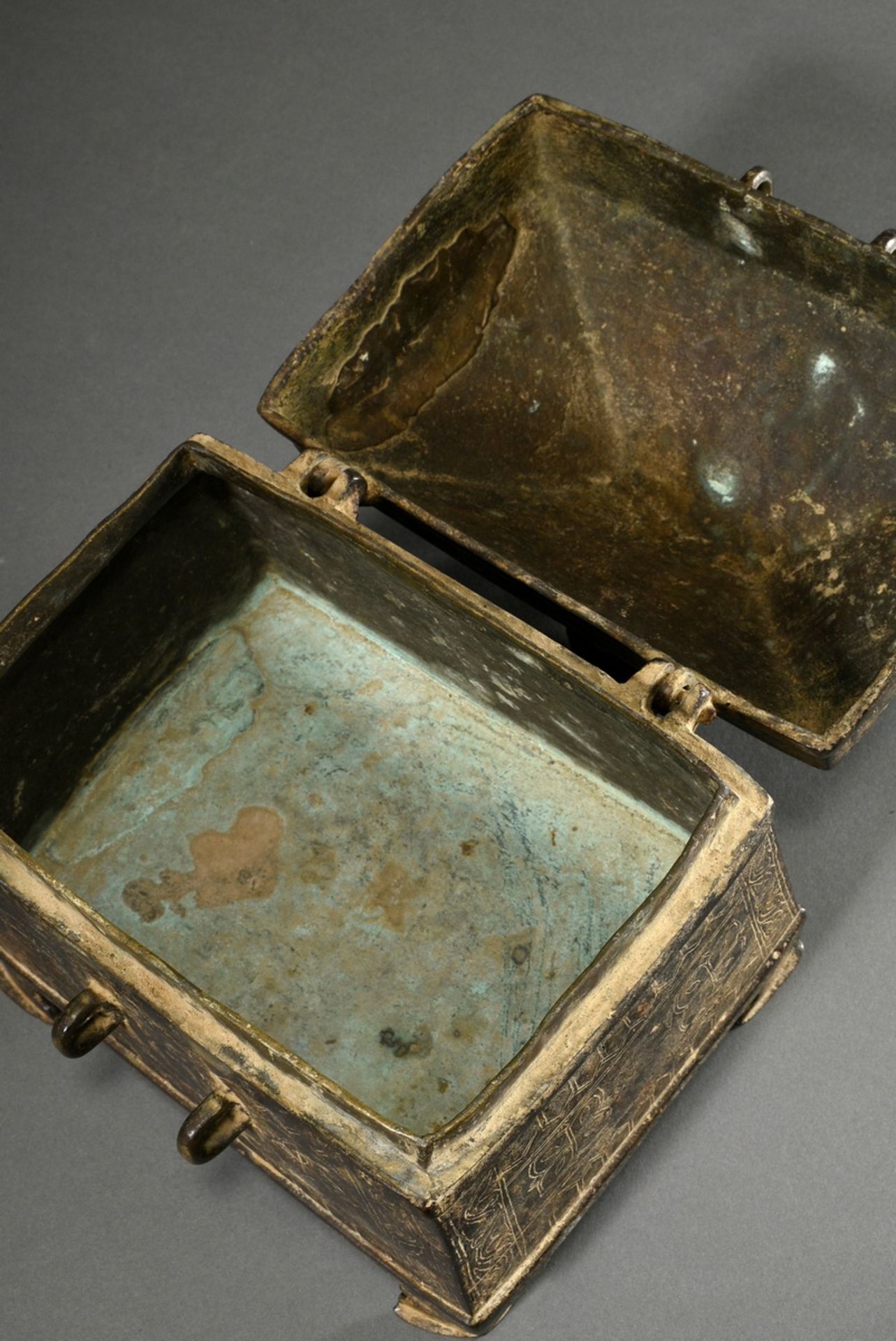 Indo-Persian bronze casket with rectangular body and roof-shaped lid and engravings "tendrils and b - Image 7 of 13