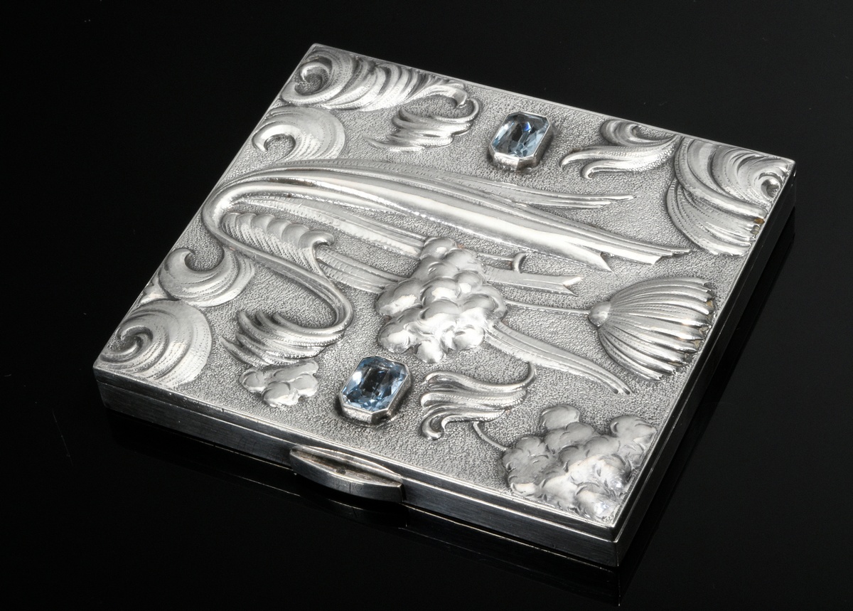 Art Deco box with floral abstract drift work and two blue synthetic spinels, silver 900, gilt insid