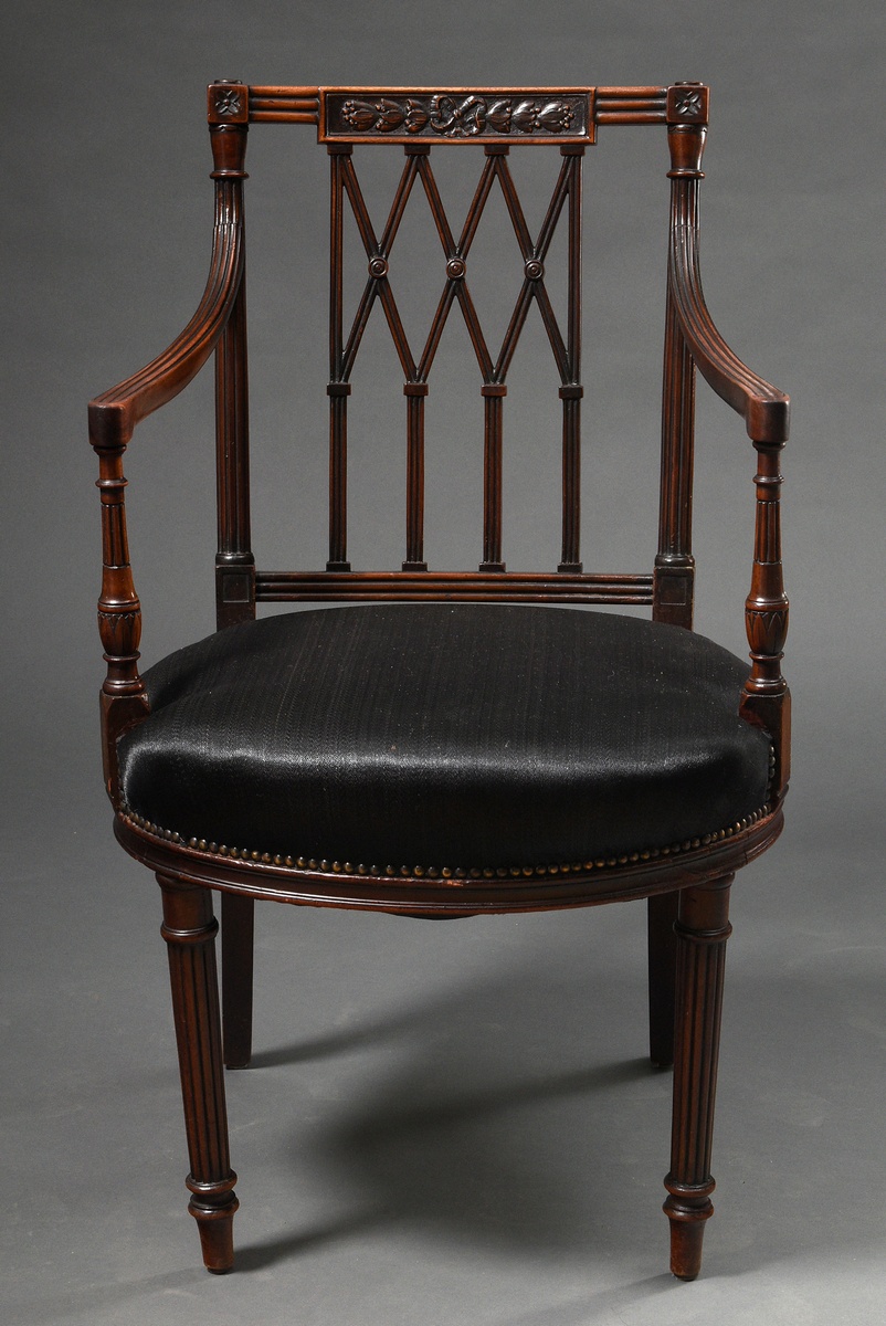 Decorative mahogany armchair with finely carved frame and horsehair upholstery, England 19th centur - Image 2 of 6