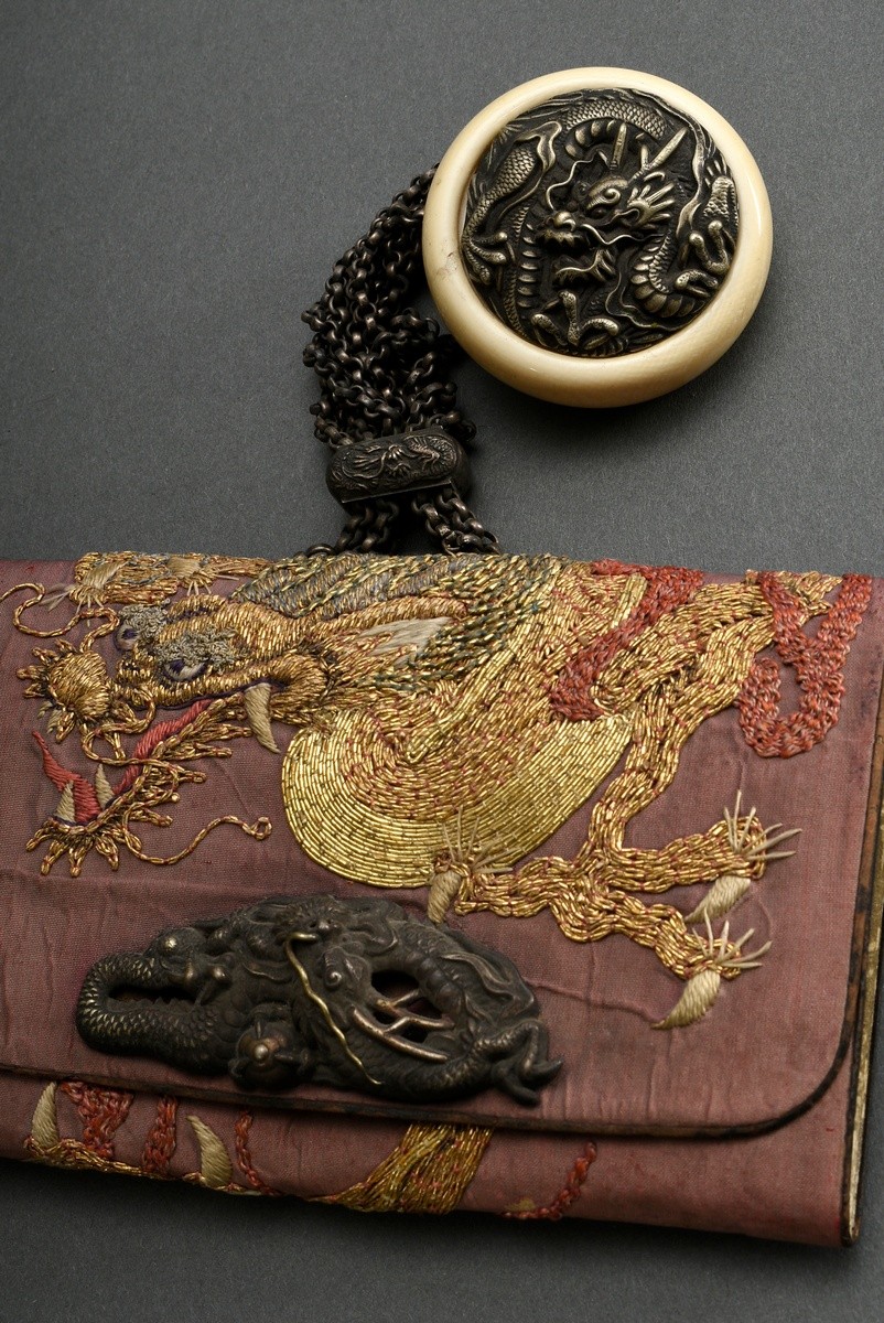 2 Diverse Tabakoire Täschchen mit Metall Ketten und Elfenbein Kagamibuta Netsuke "Drachen", Japan u - Bild 10 aus 17