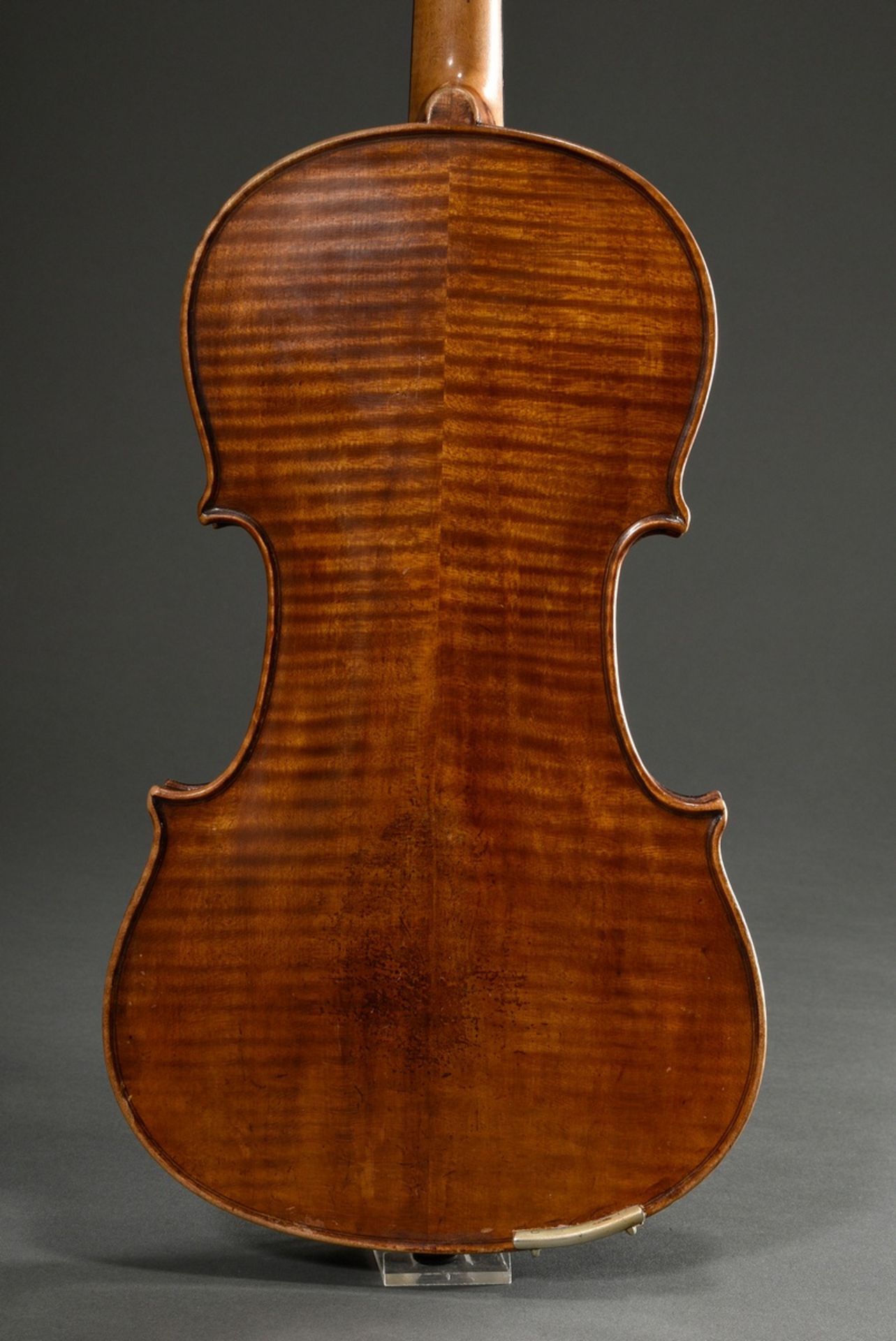 Deutsche Geige, wohl Sachsen um 1900, ohne Zettel, geteilter und leicht geflammter Boden, spielfert - Bild 4 aus 12