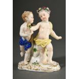 Meissen Figur "Tanzendes Blumenpaar", polychrom bemalt  auf goldstaffiertem Rocaillesockel, Modelln