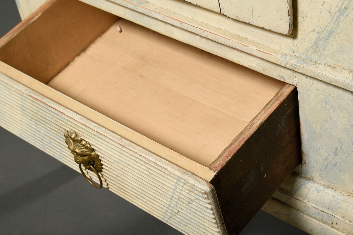 Small corner cupboard in classicist style with bevelled pilaster strips, calf's tooth moulding and  - Image 6 of 7