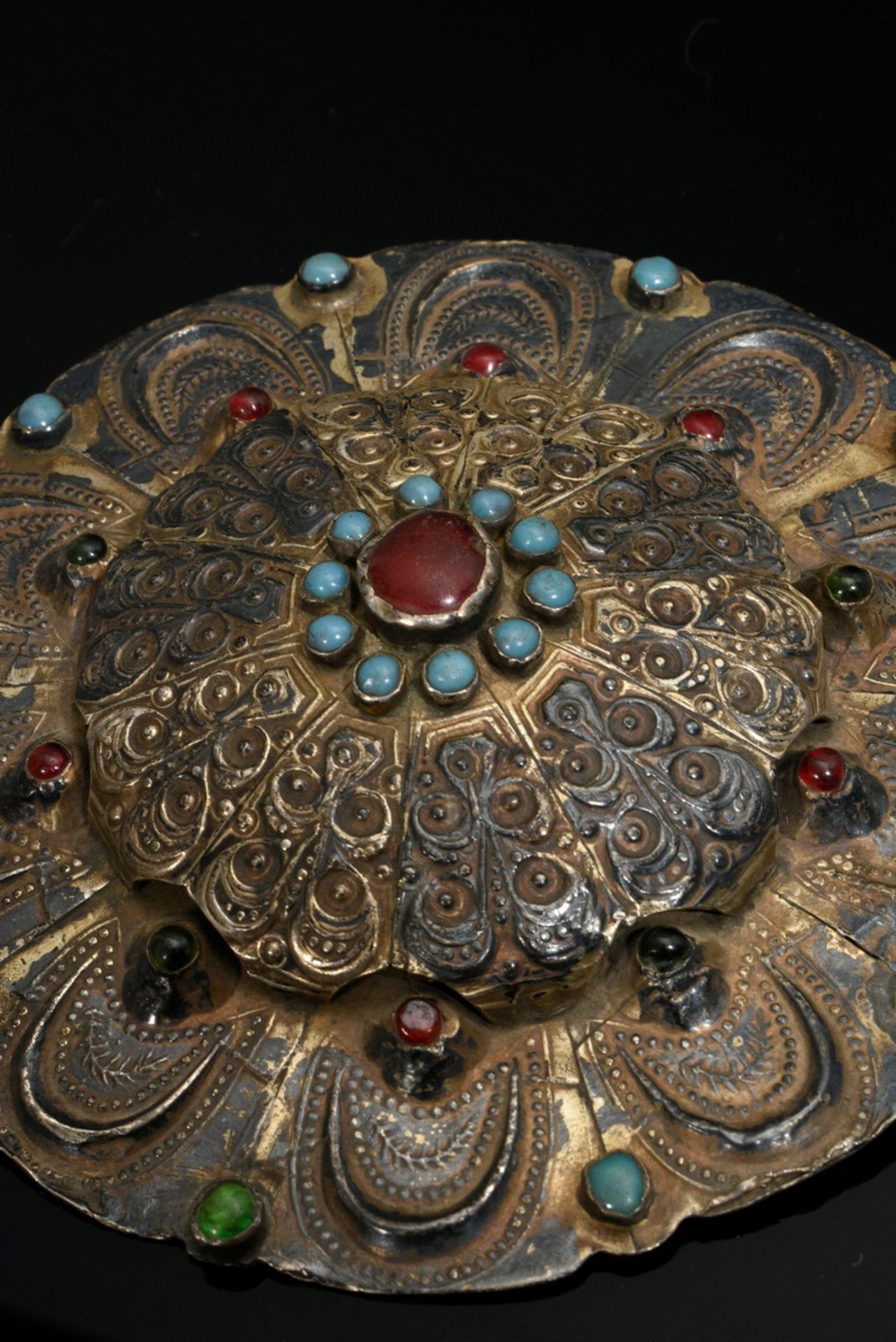 5 Diverse Yomud Turkmenen Mantel- oder Kragenknöpfe "Gulyaka", teilweise zentrale Wölbung mit reich - Bild 6 aus 12