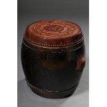 Drum-shaped storage cask with fitted lid and carved decoration "Four Bats" and Fo lion heads with m