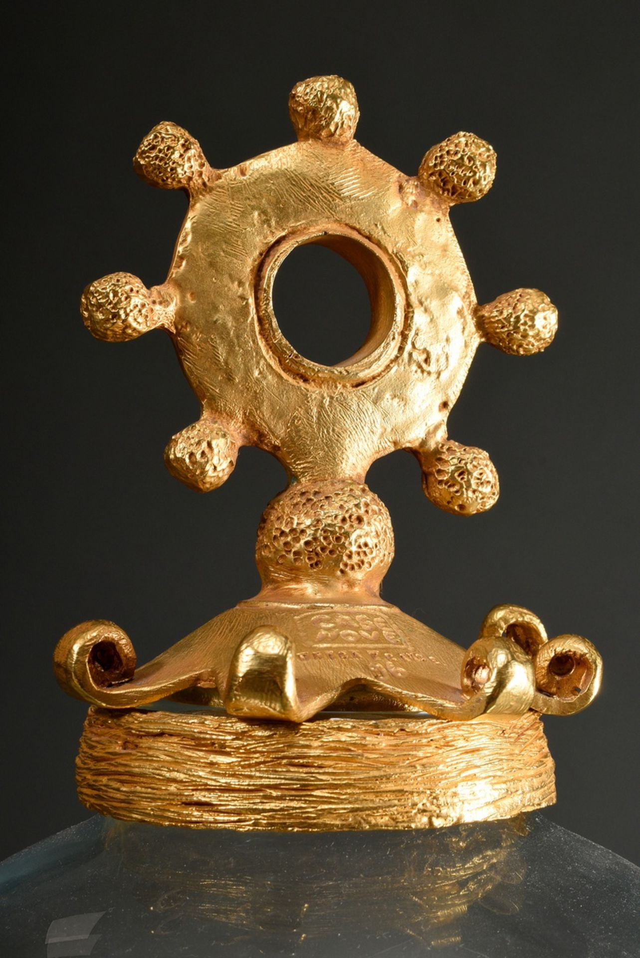 Casenove, Pierre (*1943) Kristall Vase in ovoider Form mit zoomorphem Deckel, Metall vergoldet, sig - Bild 3 aus 5