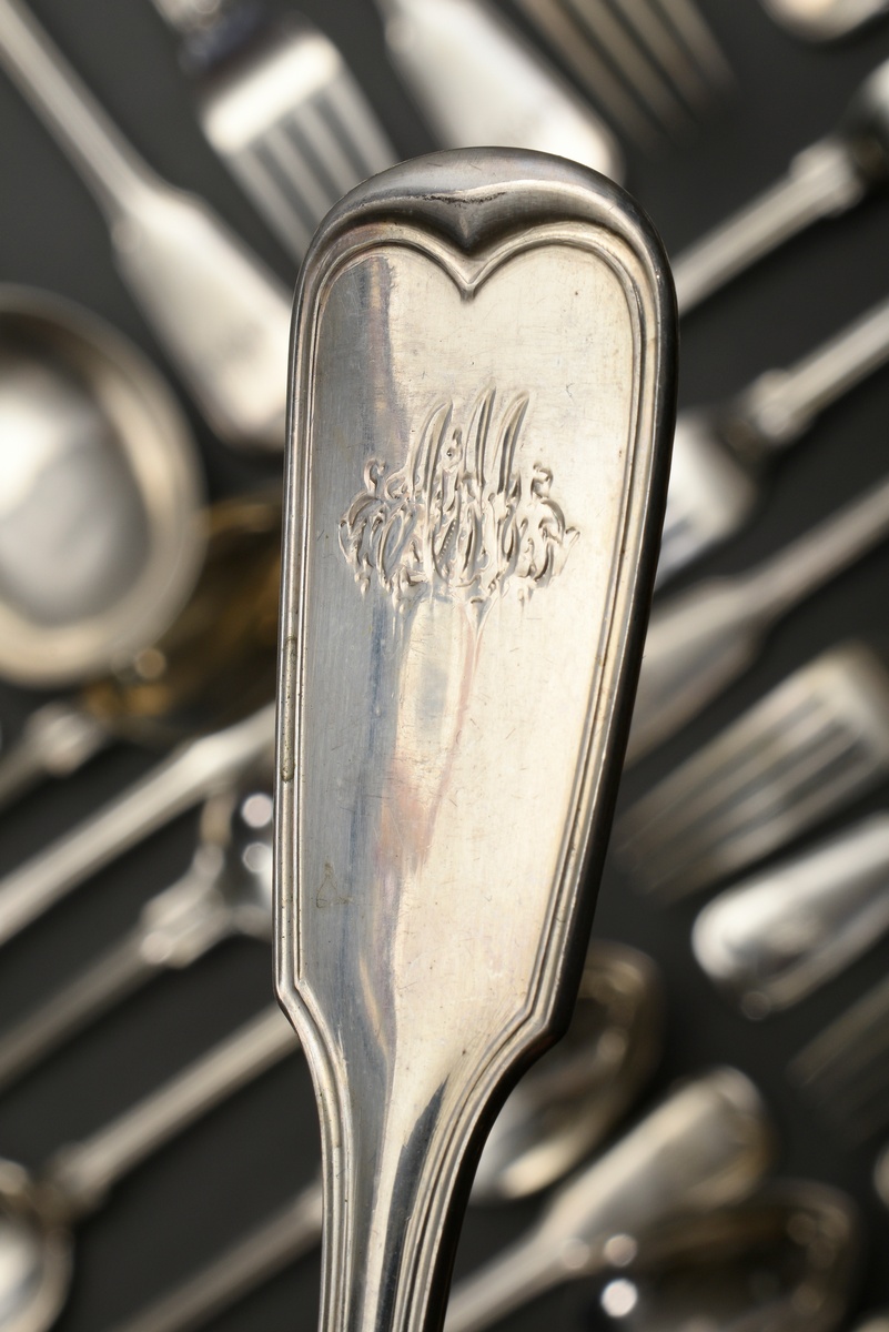 67 Pieces Hamburg cutlery ‘Augsburger Faden’ with various monograms, MZ: Brahmfeld & Gutruf, Hambur - Image 4 of 8