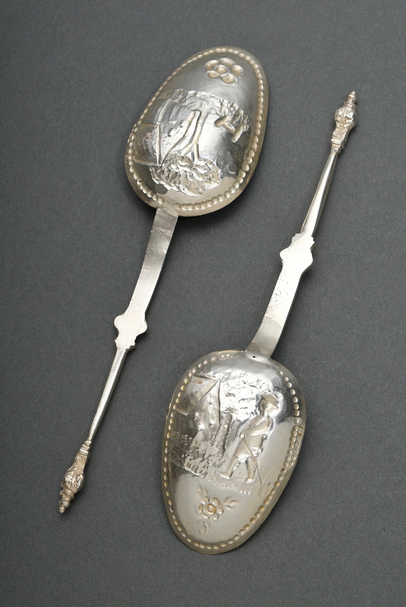 2 Dutch spoons with embossed decoration ‘Farmhouse and man’, Amsterdam, silver 930, 88g, l. 18cm - Image 2 of 4