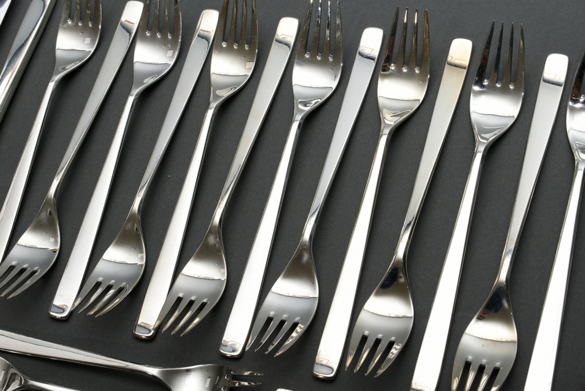 83 pieces Wilkens cutlery ‘Modern’, silver 800, 2361g (without knives), consisting of: 13 table kni - Image 4 of 7