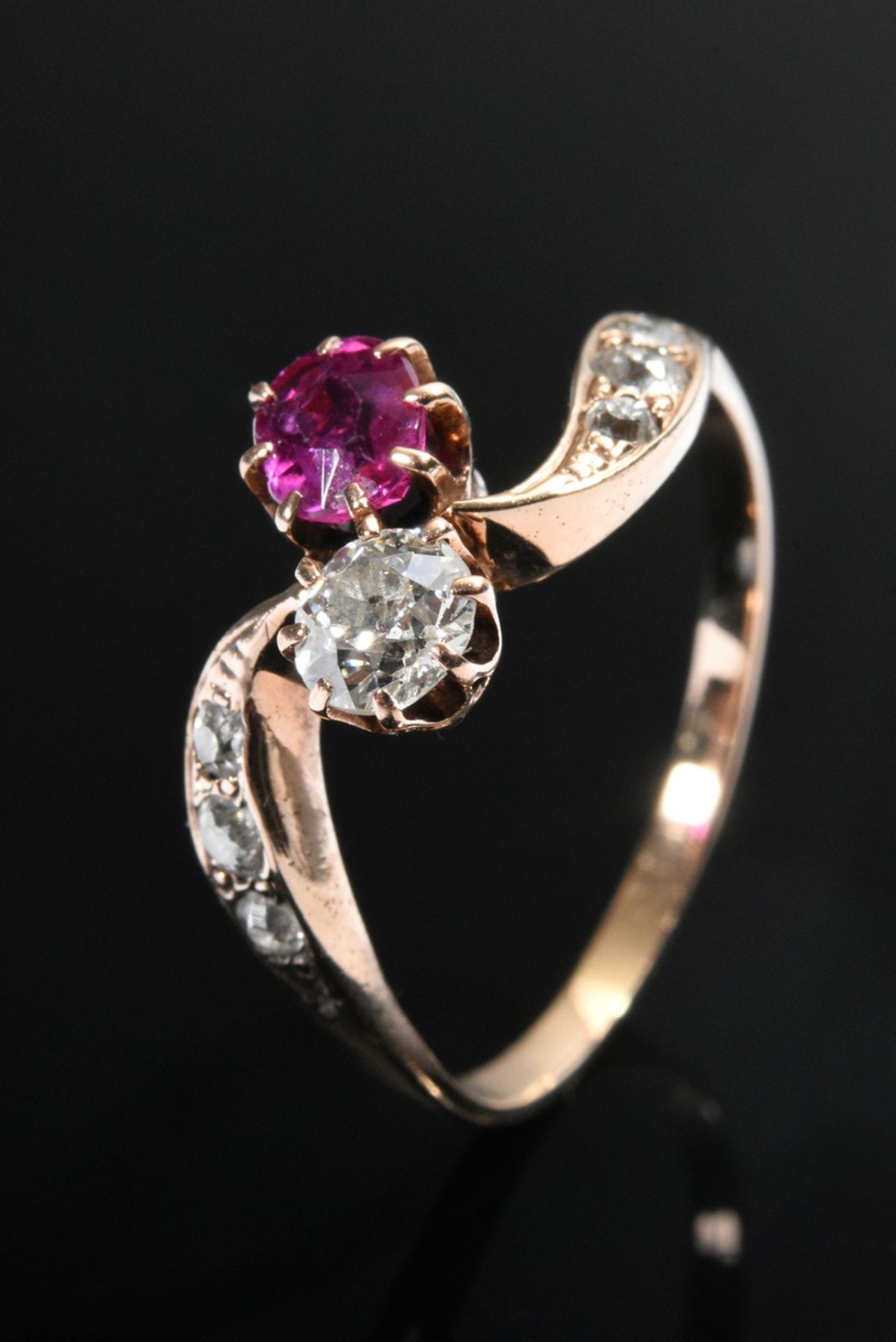 Red gold 585 Toi et Moi ring with synthetic ruby and old-cut diamonds (together approx. 0.40ct/VSI-
