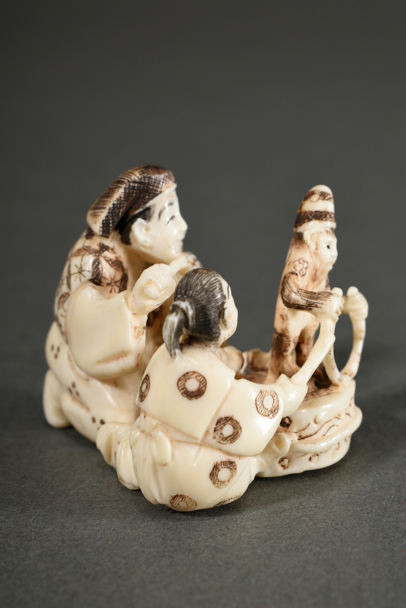 2 Various ivory netsuke and carving: ‘Actor with turning head and calabash’ (signed Shôzan 松山, h. 5 - Image 2 of 13