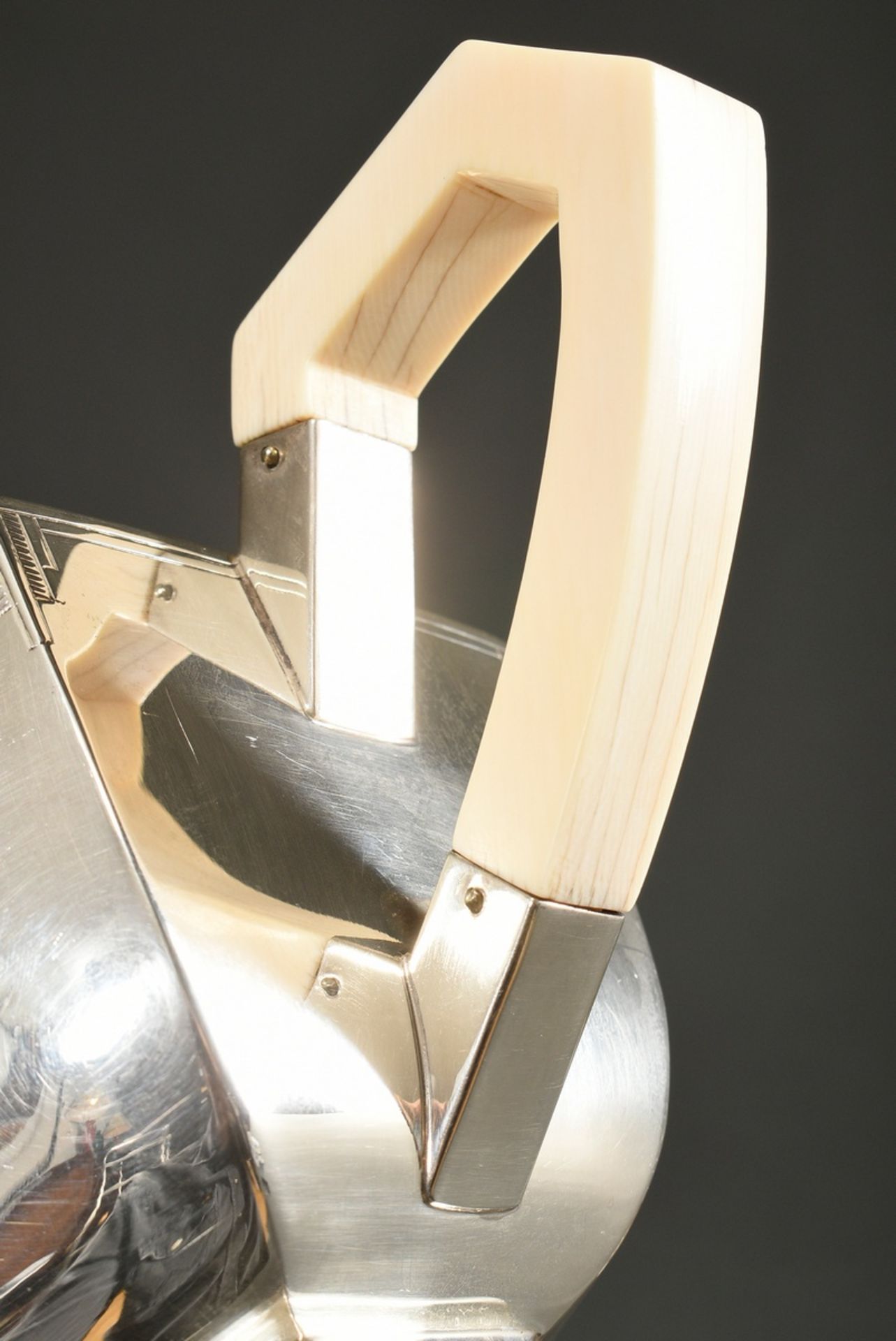 3 Teile Art Deco Teeset in geometrisch abstrahierter Form: Kanne mit Elfenbein Knauf und Handhabe s - Bild 7 aus 8