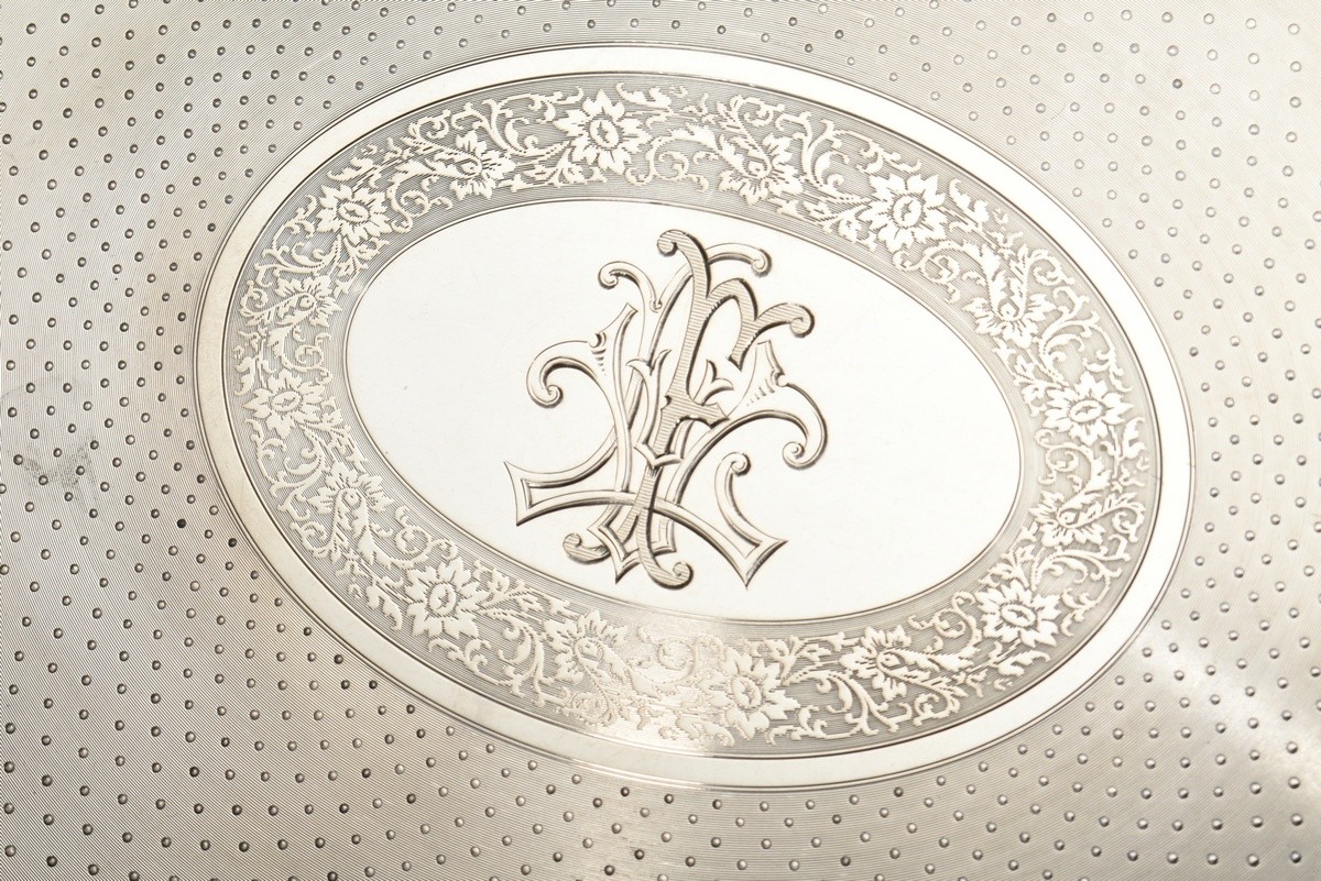 Oval Historicism tray with guilloché decoration between floral friezes and geometric relief rim, ce - Image 2 of 5