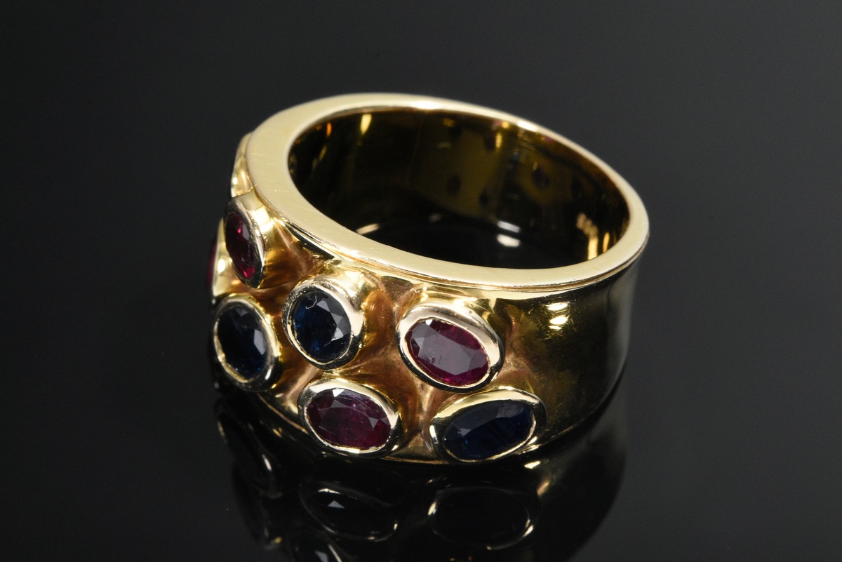Wide yellow gold 585 ring irregularly set with rubies and sapphires, goldsmith's work, 11.6g, size  - Image 2 of 3