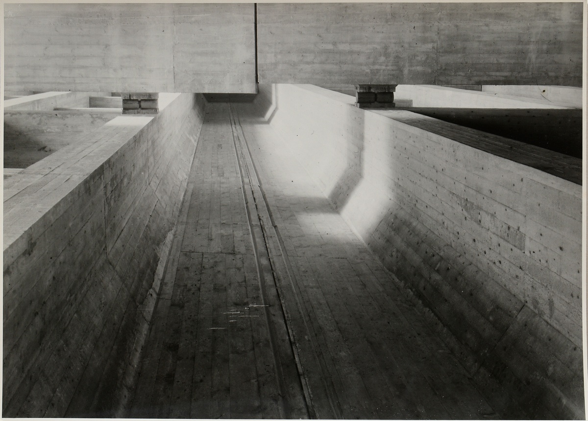 31 Renger-Patzsch, Albert (1897-1966) 'Concrete and bridge construction', photographs, stamped on v - Image 6 of 19