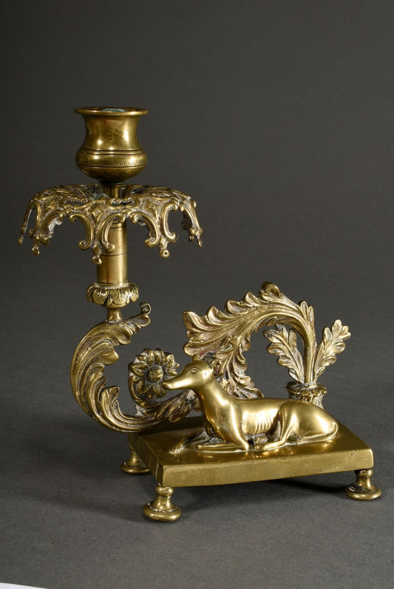 Pair of historicism yellow cast iron candlesticks with sculptural figures ‘Lying greyhounds’ and ve - Image 7 of 7