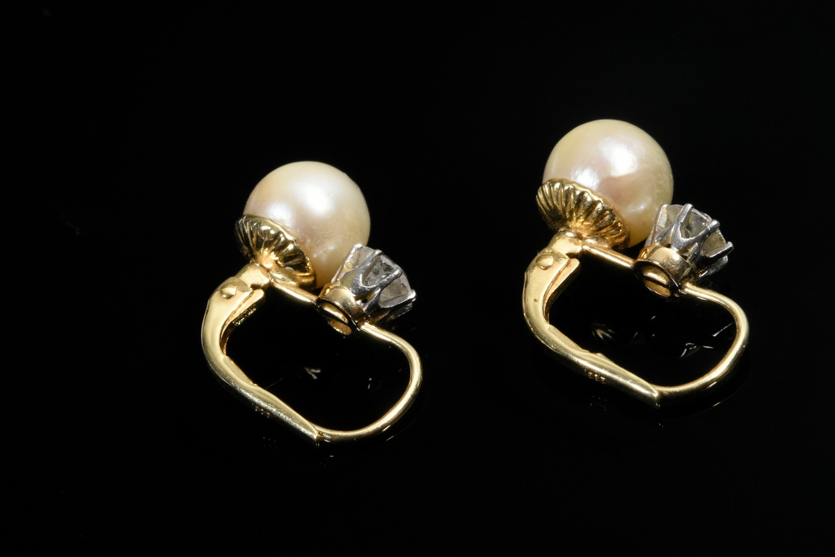 Pair of yellow gold 585 earrings with cultured pearls (Ø 7.1mm) and old-cut diamonds (total approx. - Image 2 of 2