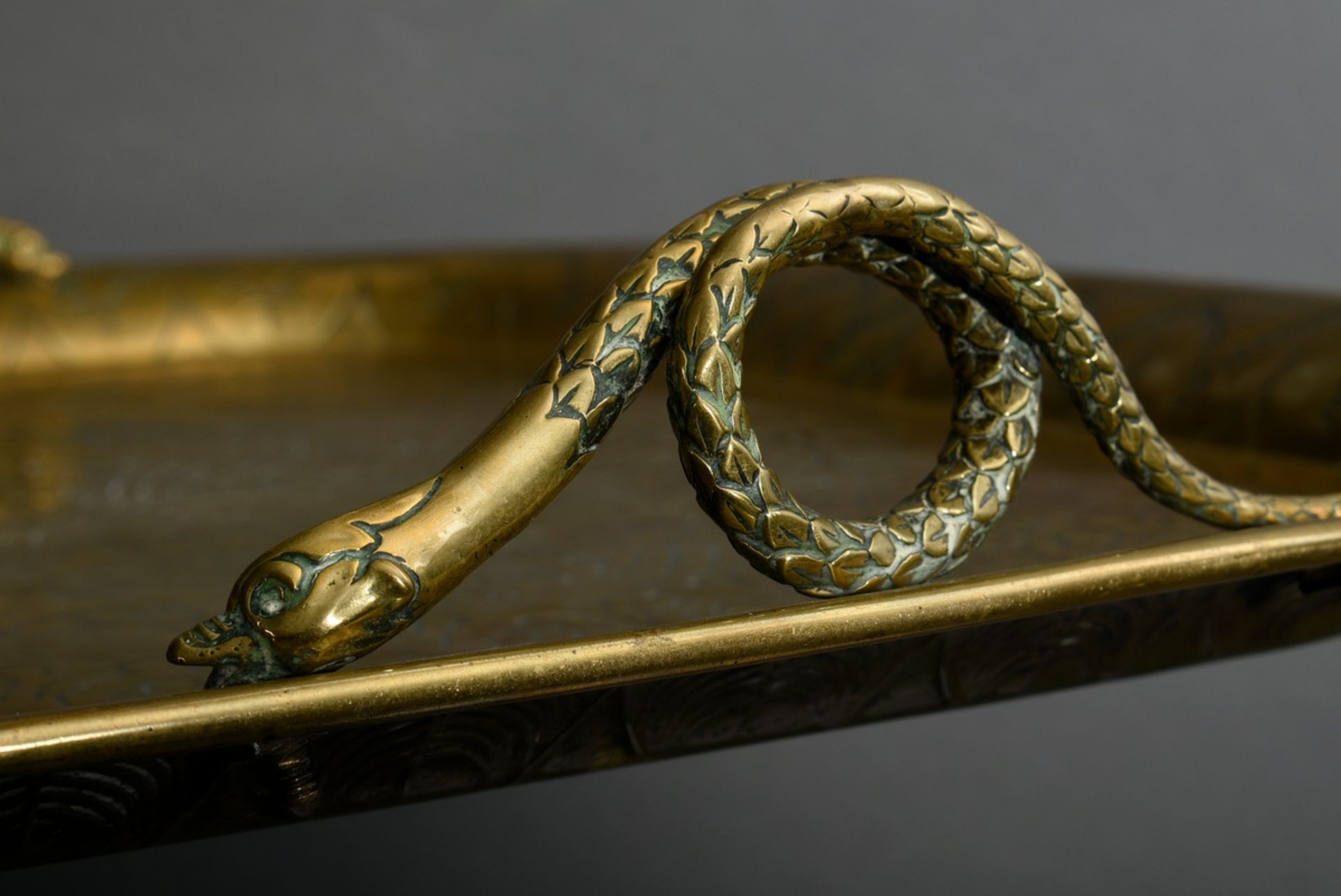 Rectangular brass tray with floral engraving and sculpted snake handles, 19th century, 56x45cm - Image 4 of 6