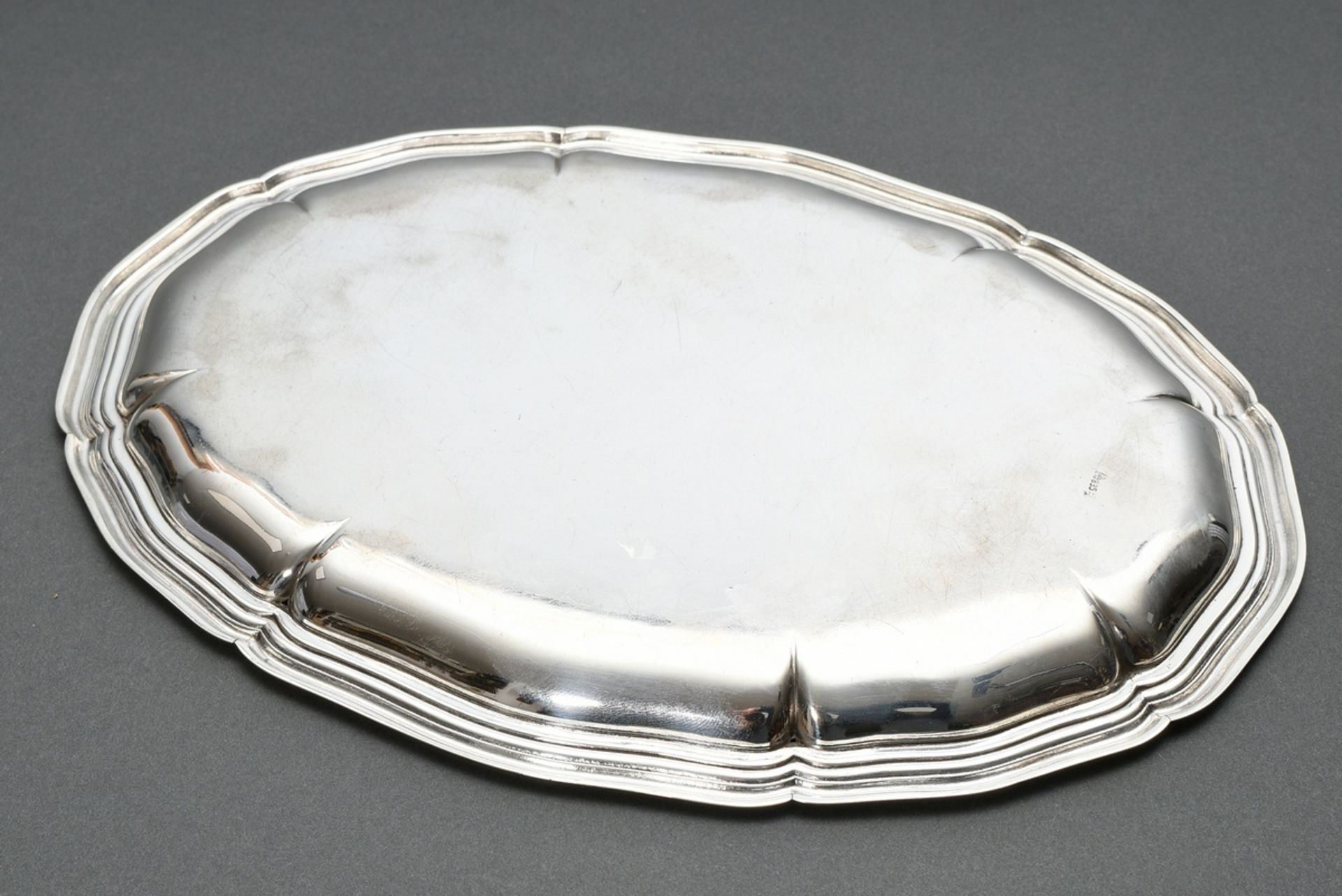 Ovales Tablett mit Chippendale Rand, Silber 835, 202g, 25x18,5cm, Gebrauchspuren - Bild 2 aus 3