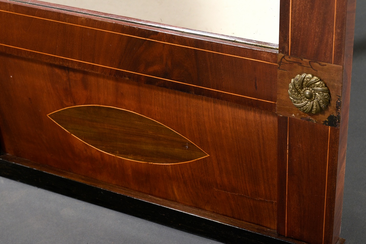 Plain console mirror with segmental pediment, mahogany veneered on softwood, 19th century, 125x50.5 - Image 3 of 5