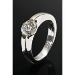 Fine yellow gold 750 ring with brilliant-cut diamond solitaire (approx. 1.09ct/IF/W), with expertis
