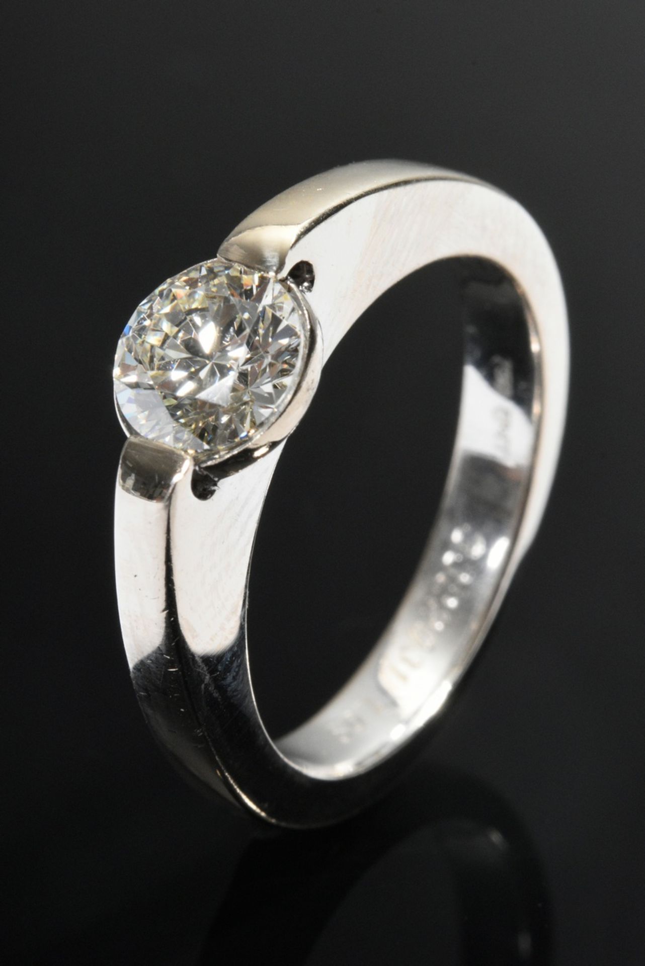 Feiner Gelbgold 750 Ring mit Brillant Solitär (ca. 1.09ct/IF/W), mit Expertise, 9,2g, Gr. 56