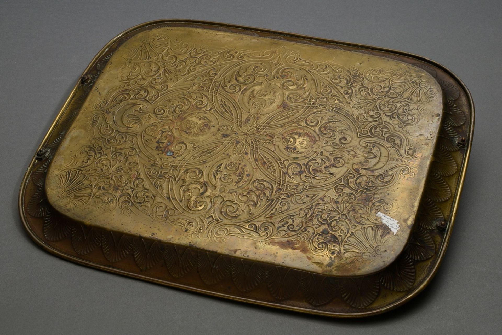 Rectangular brass tray with floral engraving and sculpted snake handles, 19th century, 56x45cm - Image 5 of 6