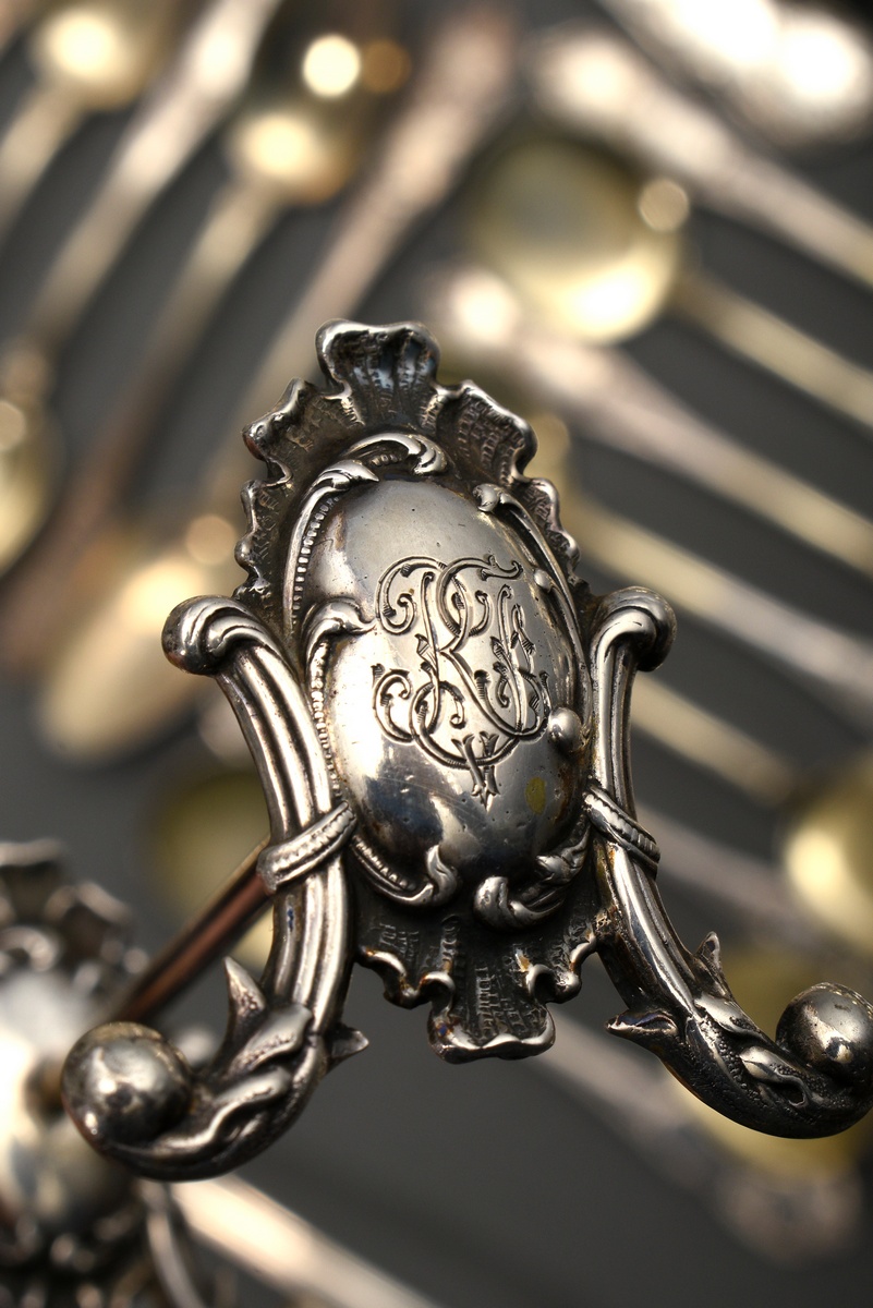 195 Pieces Neo-Rococo cutlery with rocailles and alloy monogram ‘RJH’, silver 800, 8420g (o. knives - Image 21 of 21