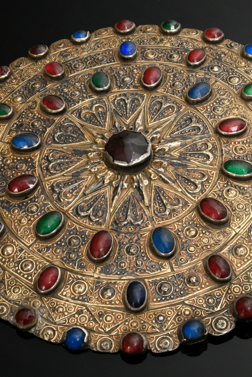 4 Various Yomud Turkmen coat or collar buttons "Gulyaka", central glass stone with concentric drift - Image 2 of 10